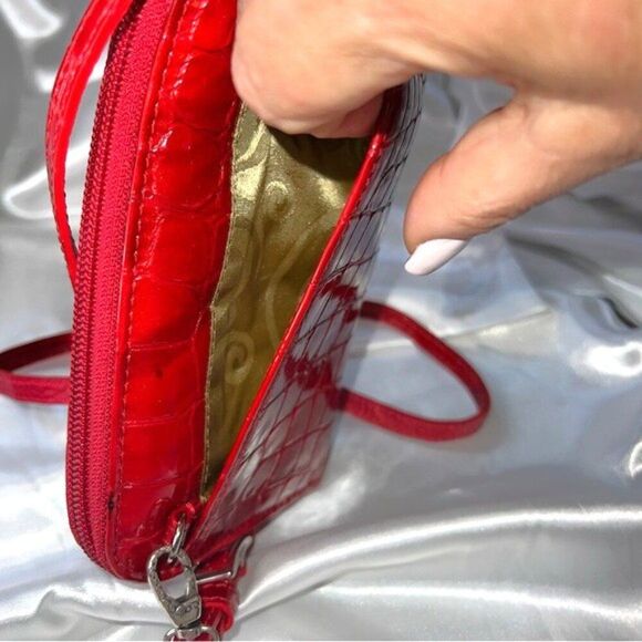 Brighton Red Croc-Embossed Organizer Wallet Crossbody - Picture 5 of 13